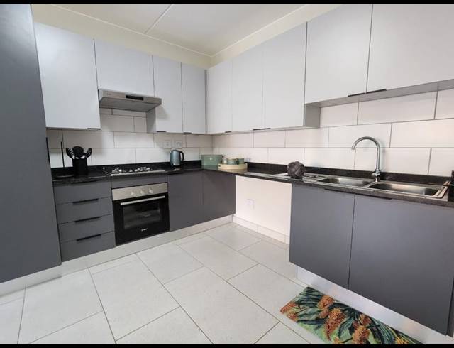 2 BEDROOM PROPERTY TO RENT IN BEDFORD GARDENS